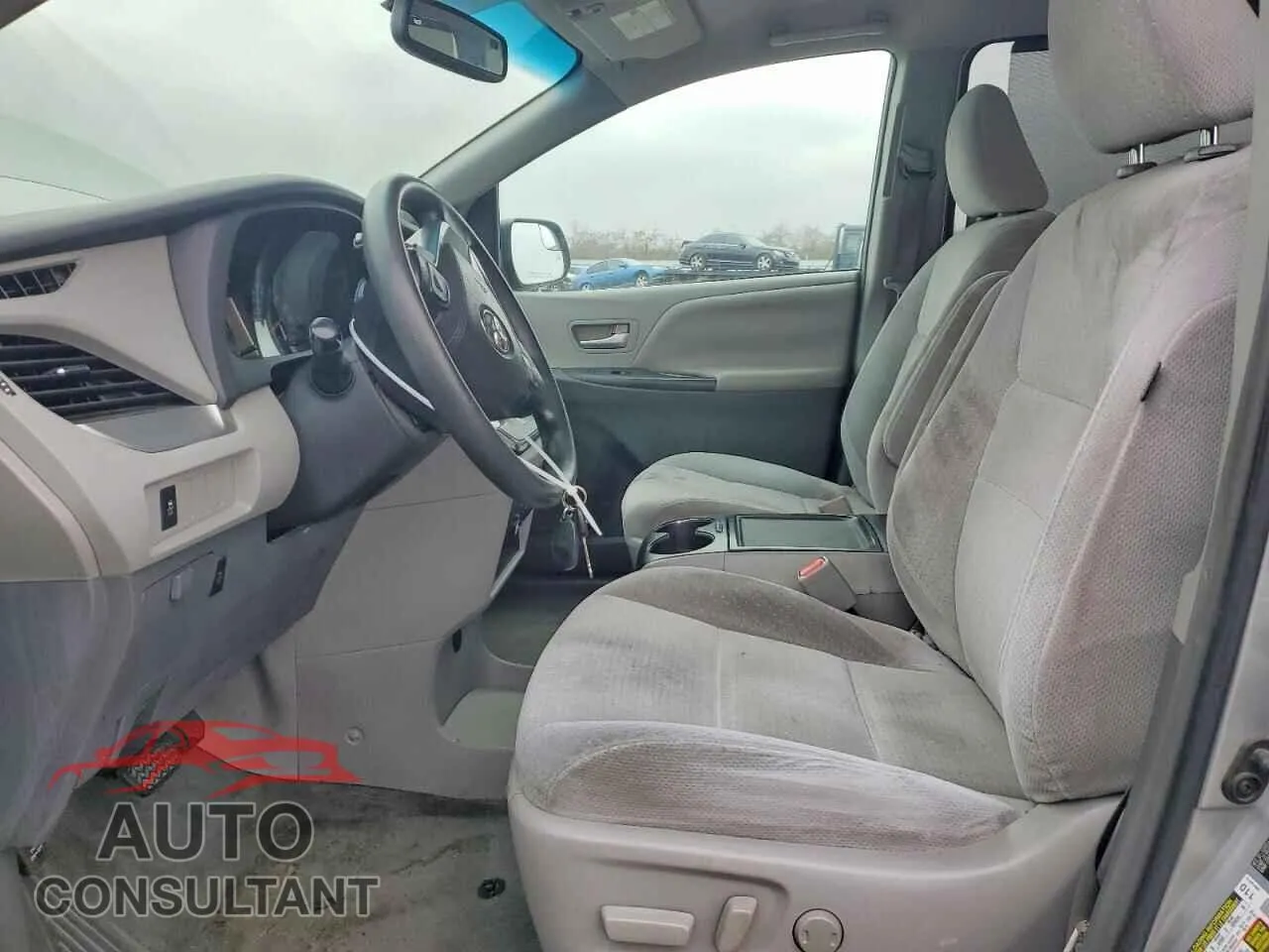 2015 TOYOTA All Models Damaged VIN 5TDKK3DC2FS573299 – exterior detail