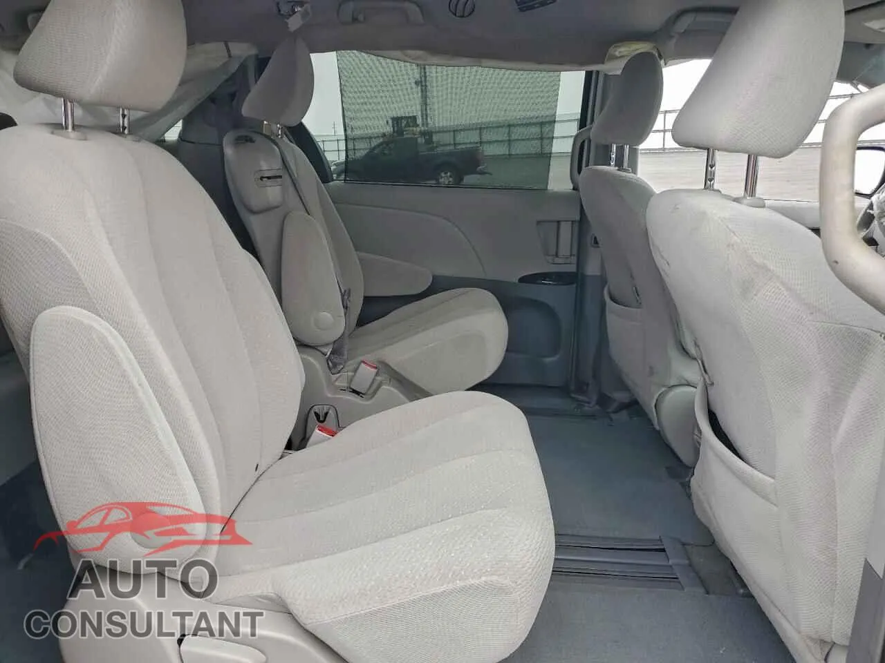 2014 TOYOTA All Models Damaged VIN 5TDKK3DC7ES494628 – photo 11