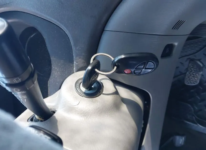2010 TOYOTA Sienna Used VIN 5TDKK4CC3AS292337 – dashboard