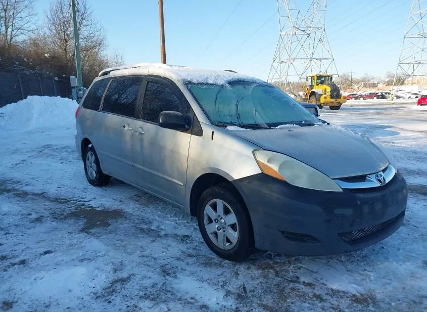 2010 TOYOTA Sienna Used VIN 5TDKK4CC3AS292337 – engine bay