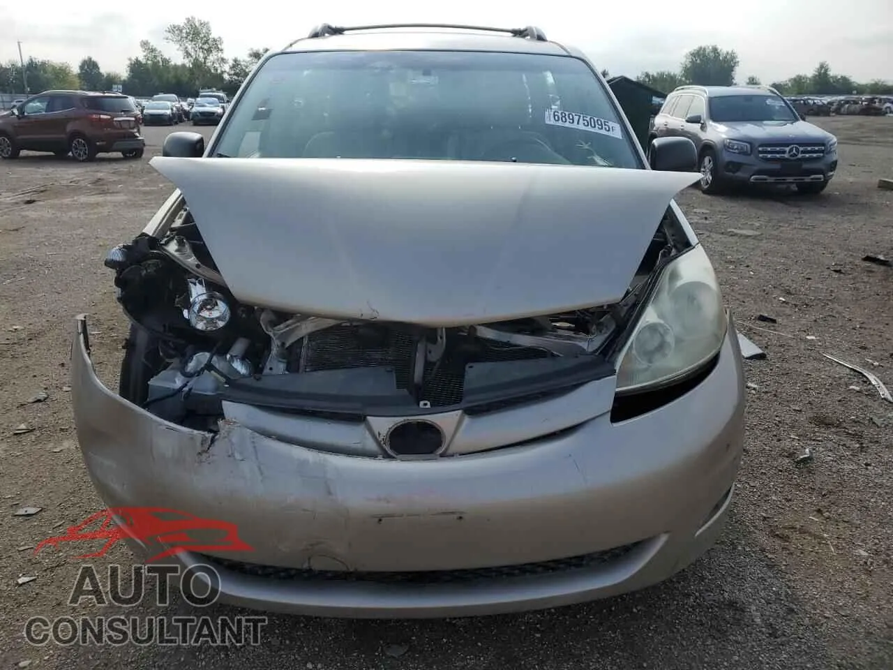2010 TOYOTA All Models Damaged VIN 5TDKK4CC5AS319179 – interior seats