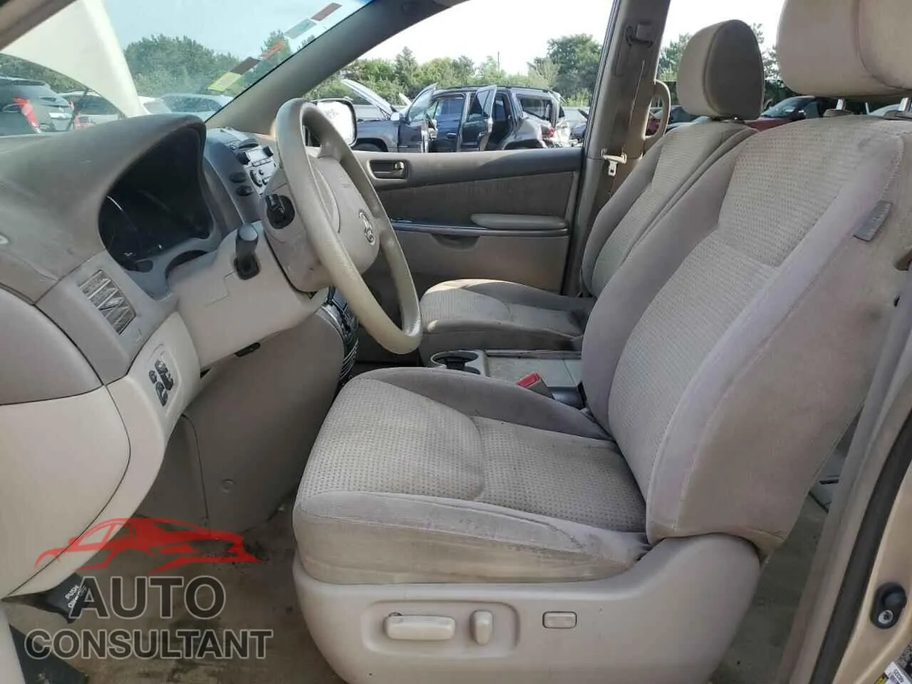 2010 TOYOTA All Models Damaged VIN 5TDKK4CC5AS319179 – exterior detail