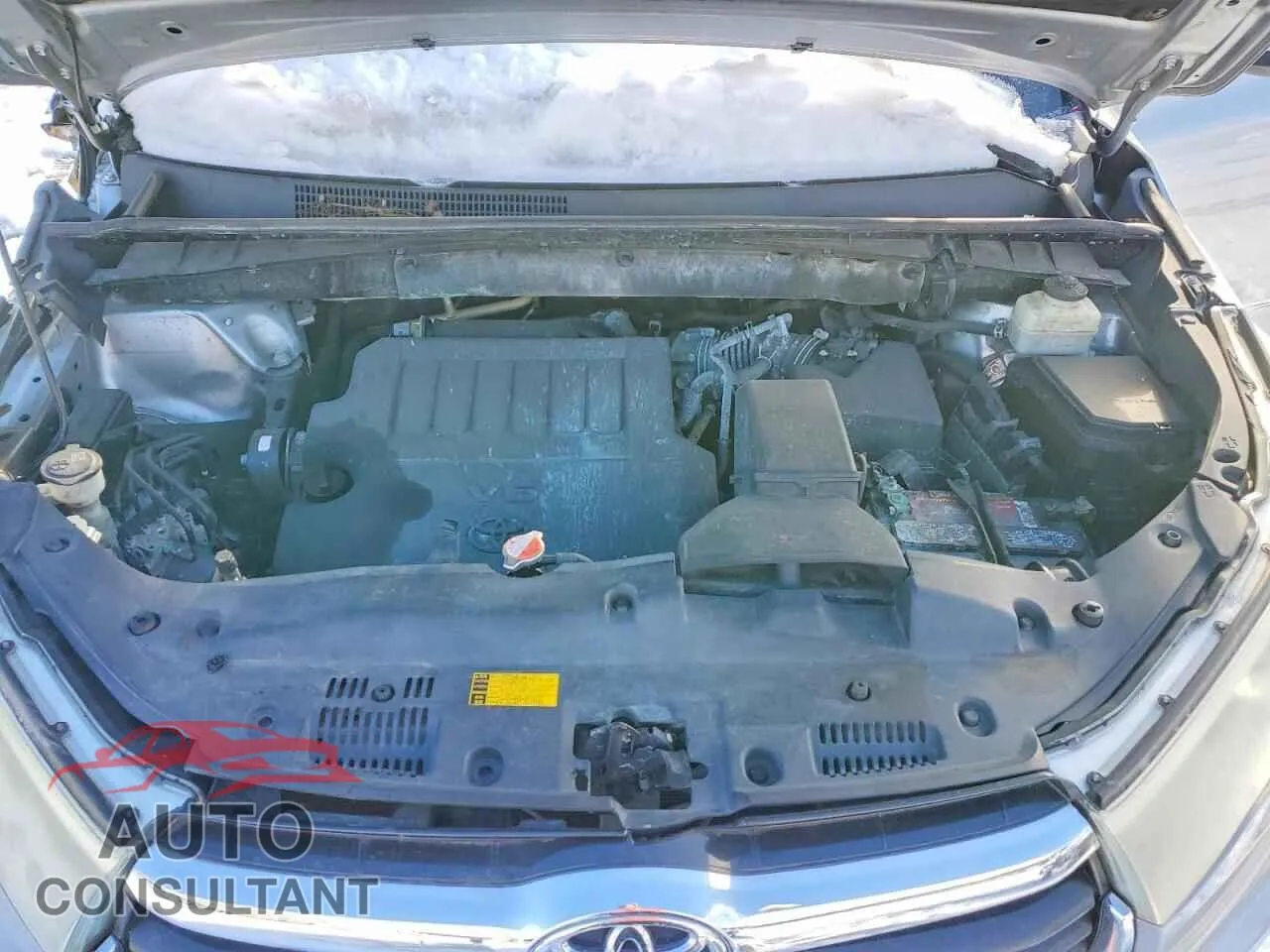 2015 TOYOTA HIGHLANDER Damaged VIN 5TDKKRFH6FS115664 – photo 12