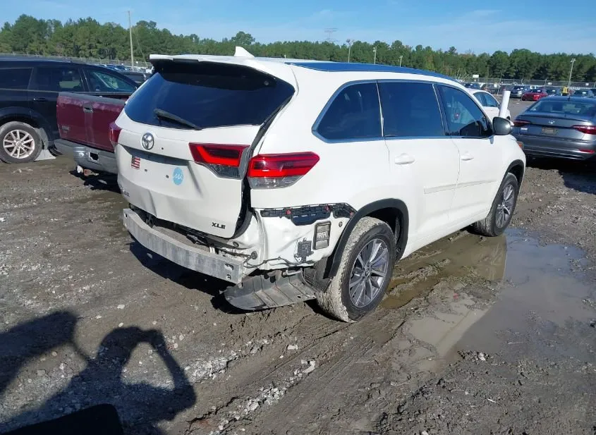 2018 TOYOTA Highlander Used VIN 5TDKZRFH9JS546214 – photo 13