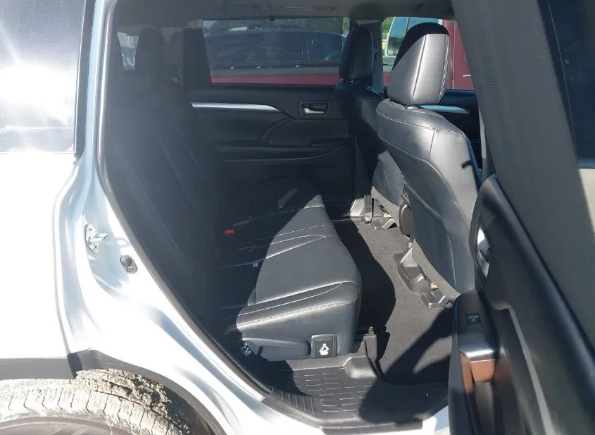 2018 TOYOTA Highlander Used VIN 5TDKZRFH9JS546214 – photo 14