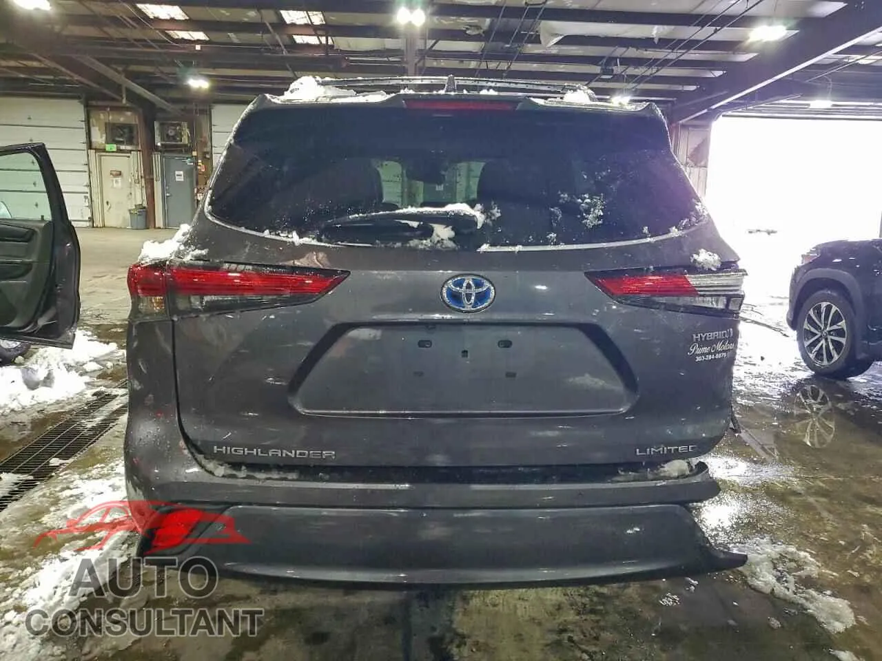 2020 TOYOTA HIGHLANDER Damaged VIN 5TDXBRCHXLS013726 – engine bay