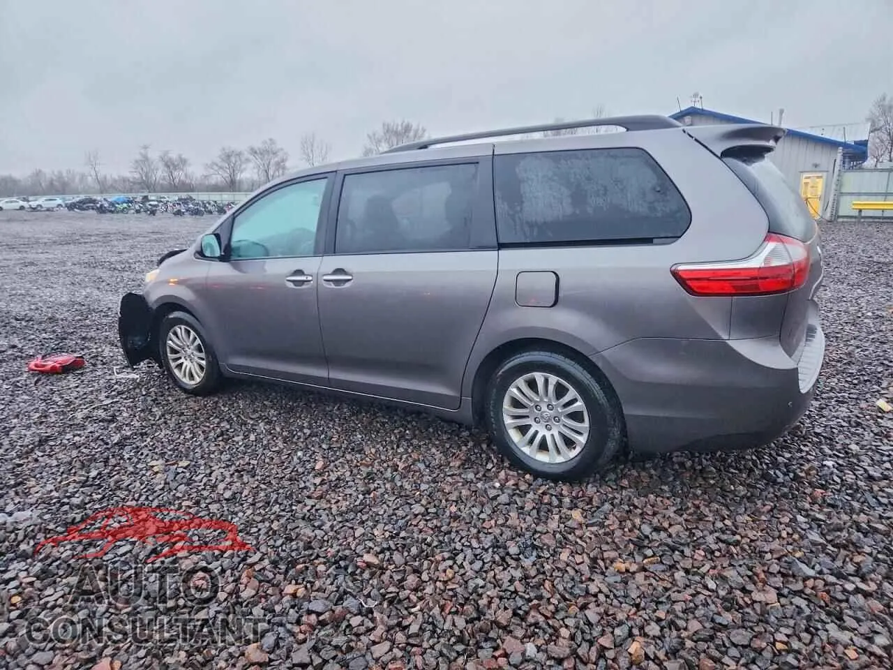 2015 TOYOTA All Models Damaged VIN 5TDYK3DC6FS683704 – rear exterior