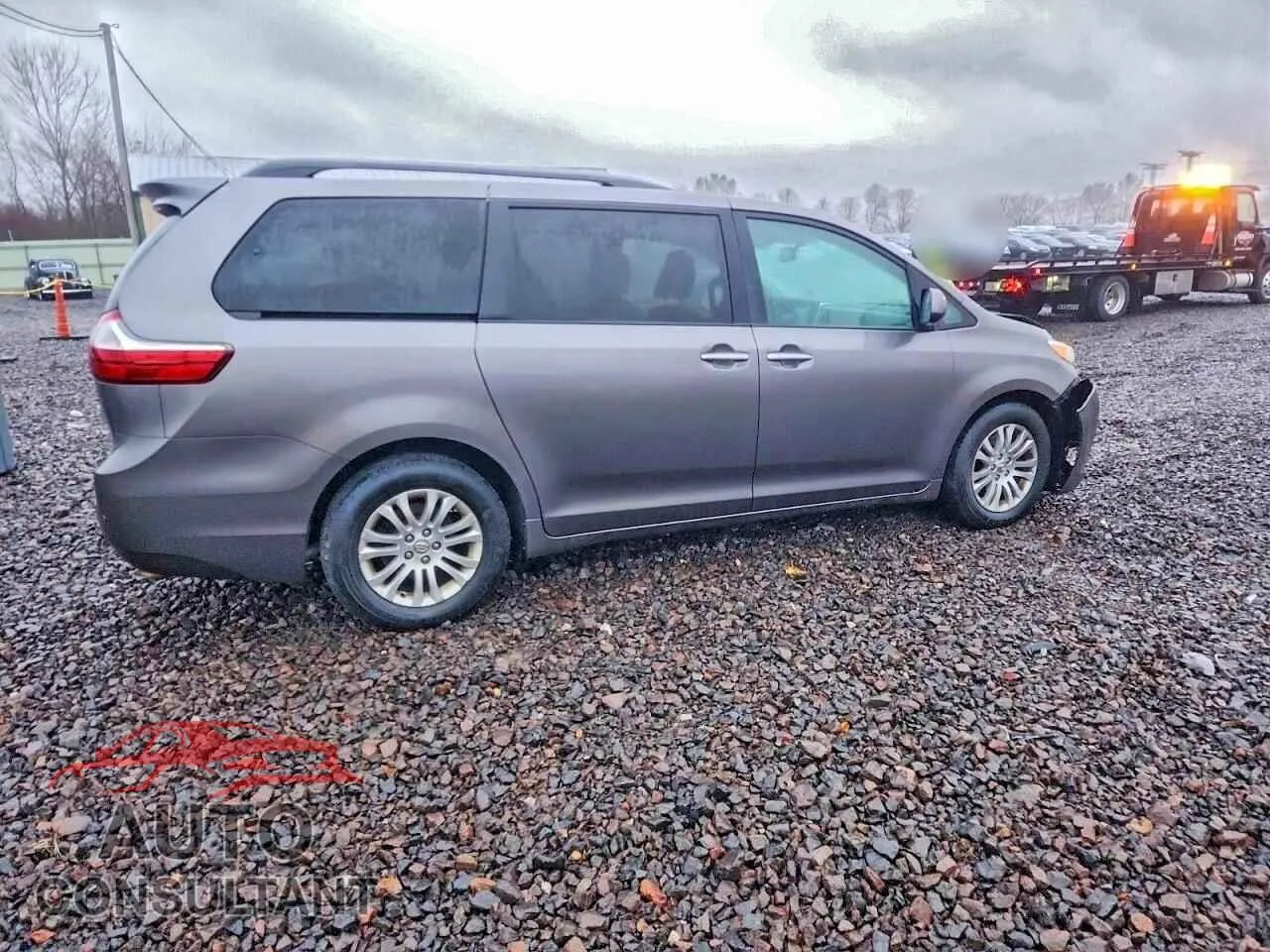 2015 TOYOTA All Models Damaged VIN 5TDYK3DC6FS683704 – side profile