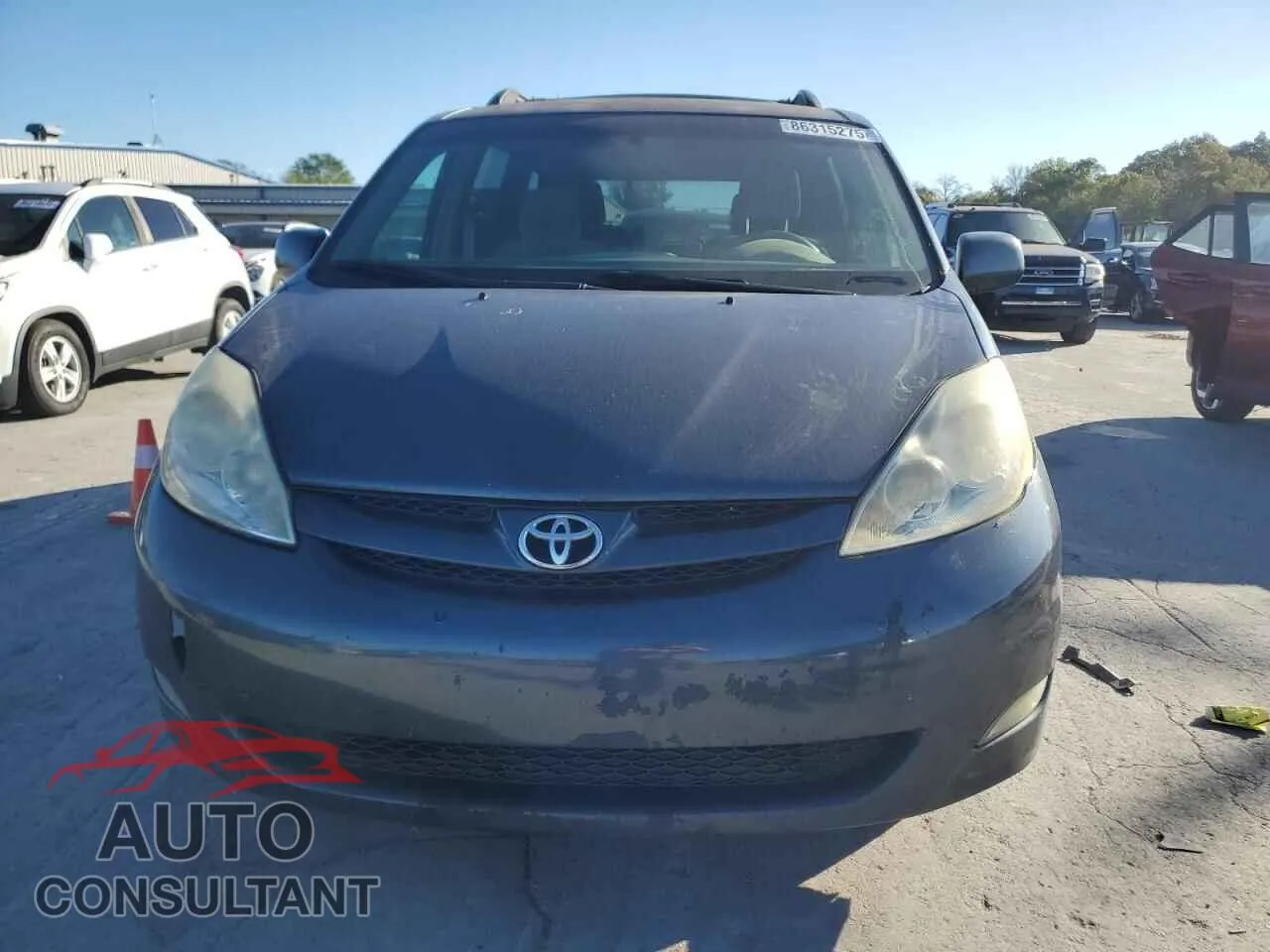 2006 TOYOTA All Models Damaged VIN 5TDZA22C36S542190 – interior seats