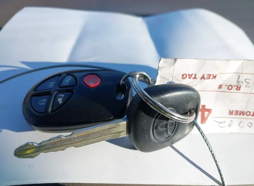 2008 TOYOTA Sienna Used VIN 5TDZK23C68S170732 – dashboard