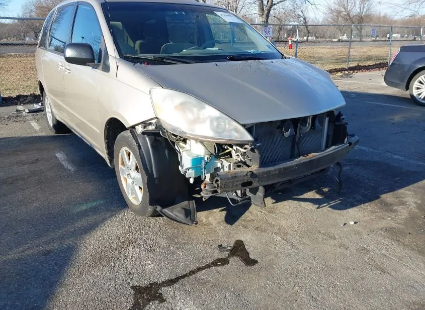 2008 TOYOTA Sienna Used VIN 5TDZK23C68S170732 – undercarriage