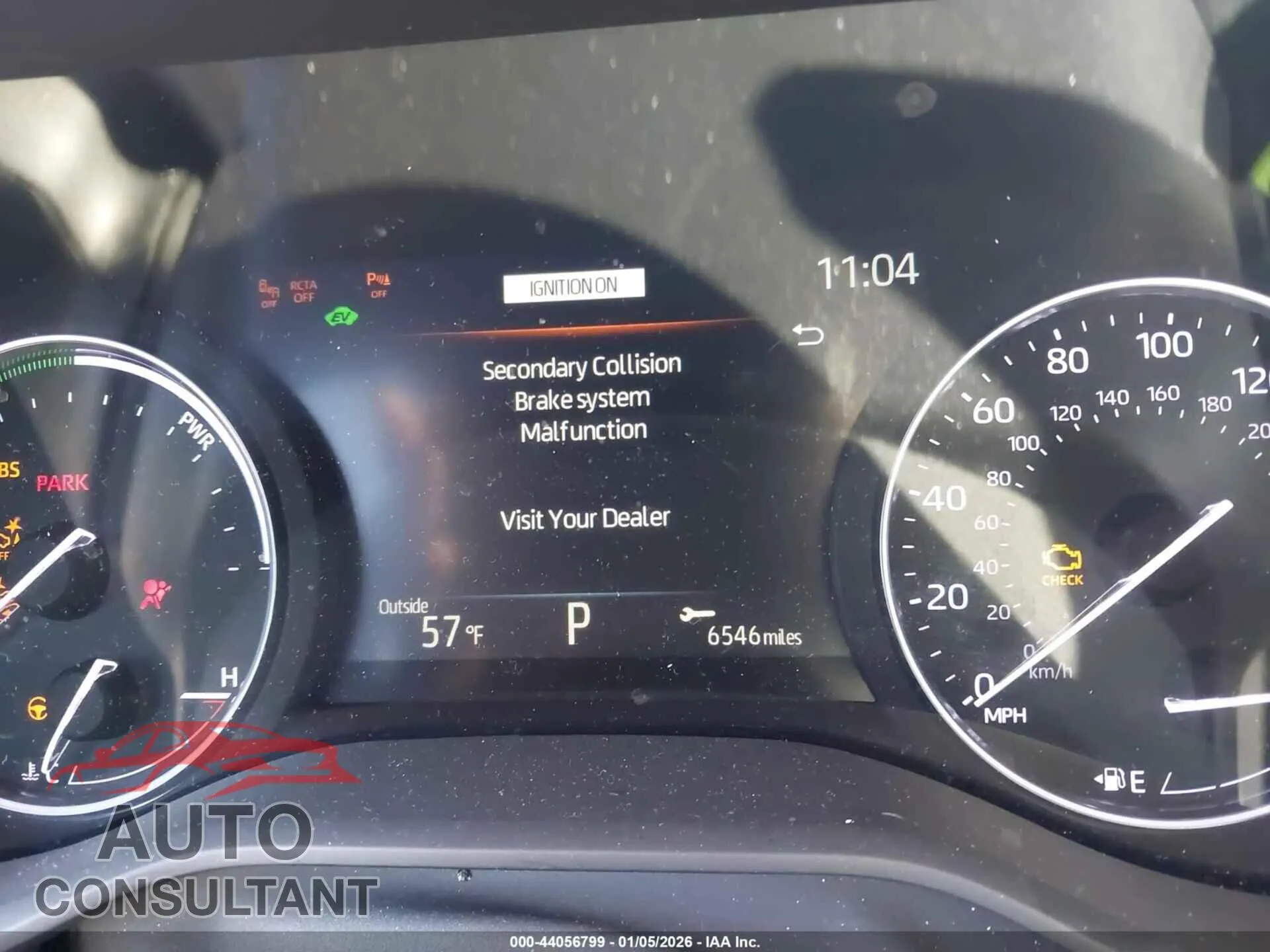 2022 TOYOTA SIENNA Damaged VIN 5TDZRKEC4NS110307 – exterior detail