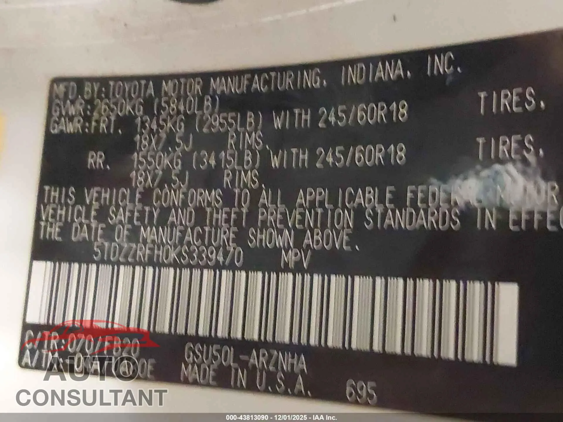 2019 TOYOTA HIGHLANDER Damaged VIN 5TDZZRFH0KS339470 – trunk area