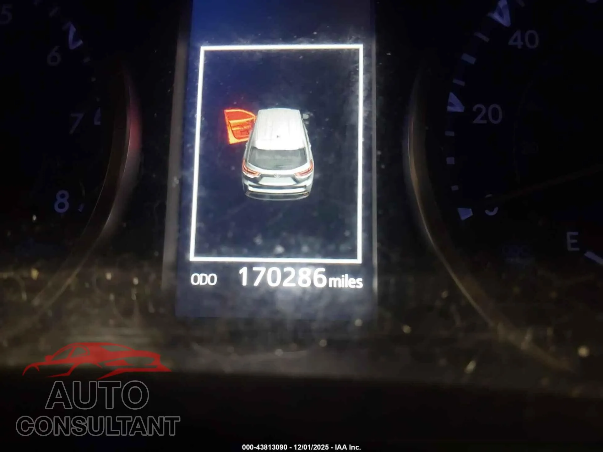 2019 TOYOTA HIGHLANDER Damaged VIN 5TDZZRFH0KS339470 – photo 16