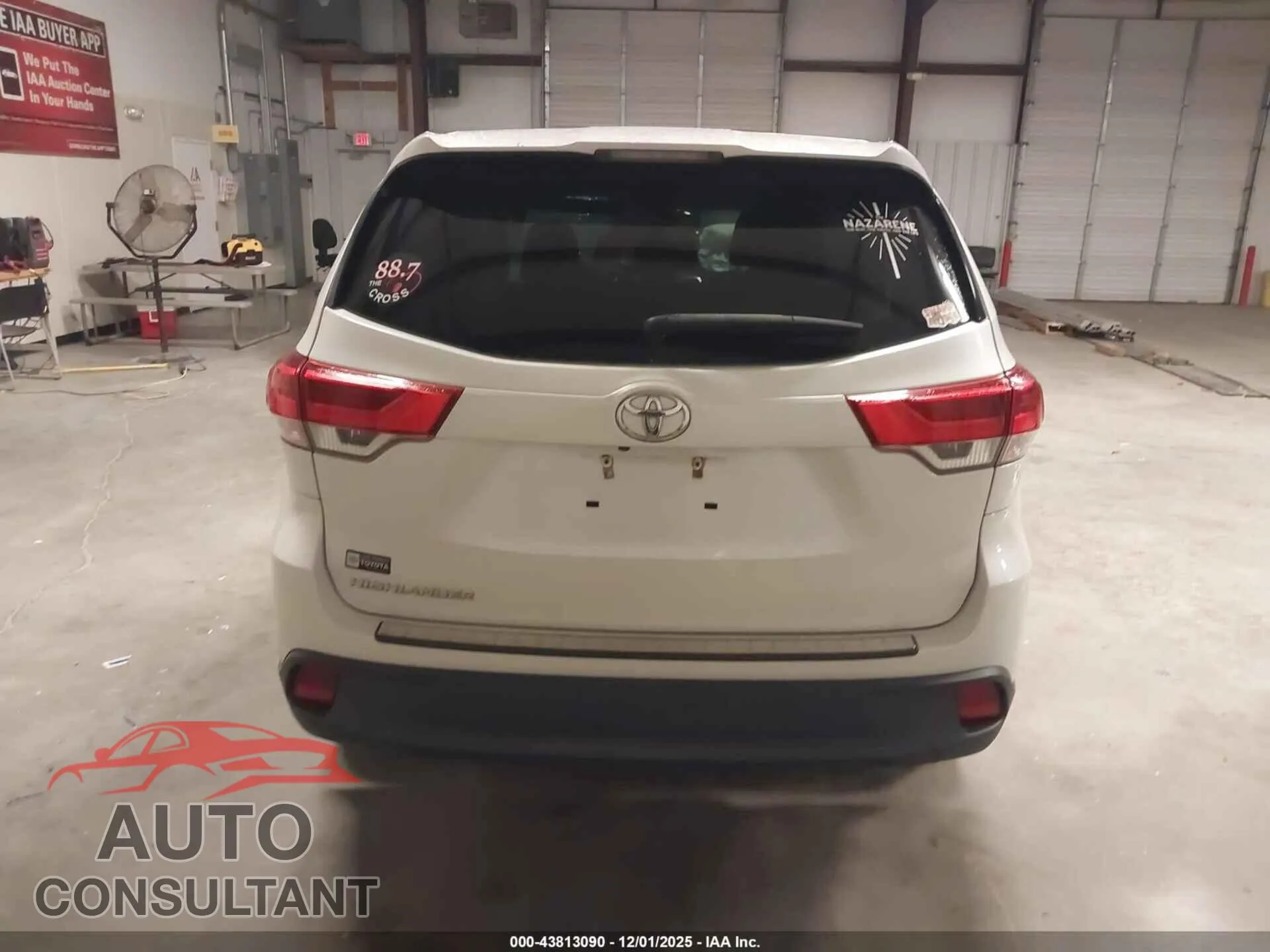 2019 TOYOTA HIGHLANDER Damaged VIN 5TDZZRFH0KS339470 – photo 17
