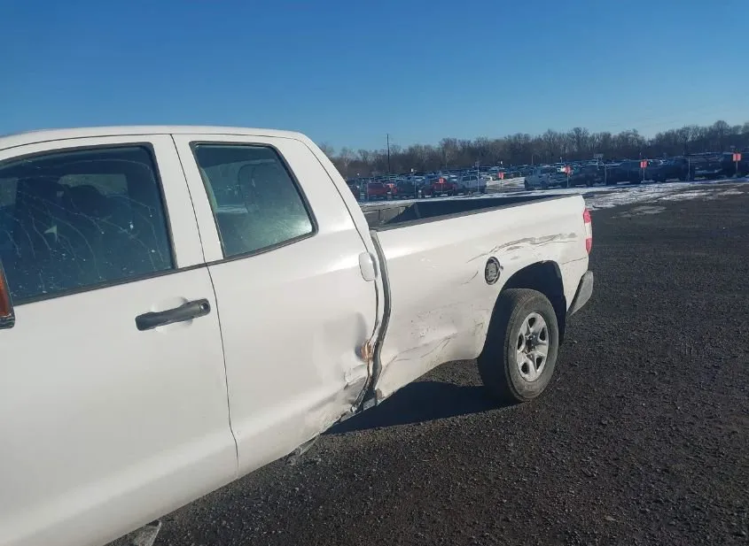 2017 TOYOTA Tundra Used VIN 5TFCY5F17HX021000 – photo 19