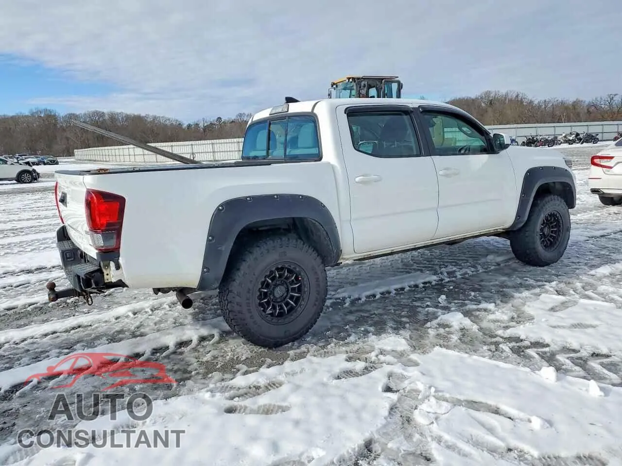 2018 TOYOTA TACOMA Damaged VIN 5TFCZ5AN0JX158065 – side profile