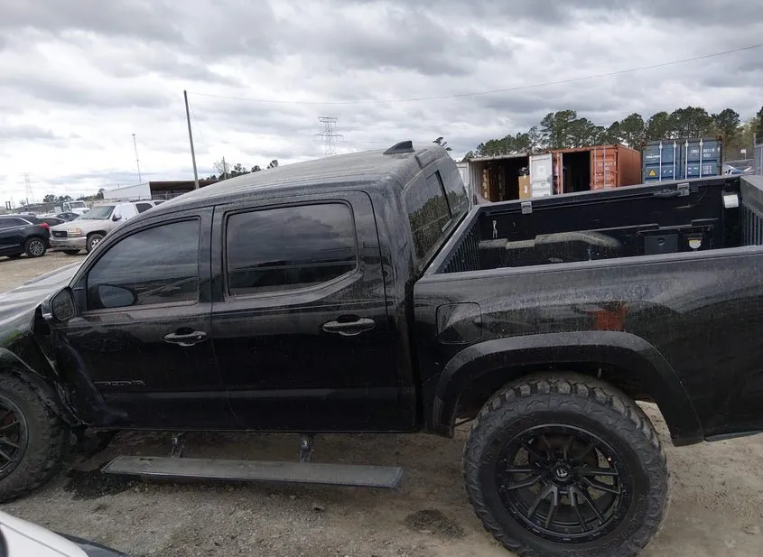 2017 TOYOTA Tacoma Used VIN 5TFCZ5AN4HX074003 – undercarriage