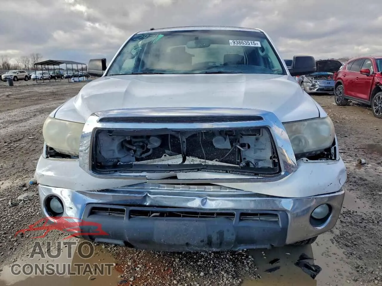 2011 TOYOTA TUNDRA Damaged VIN 5TFDW5F13BX179867 – interior seats
