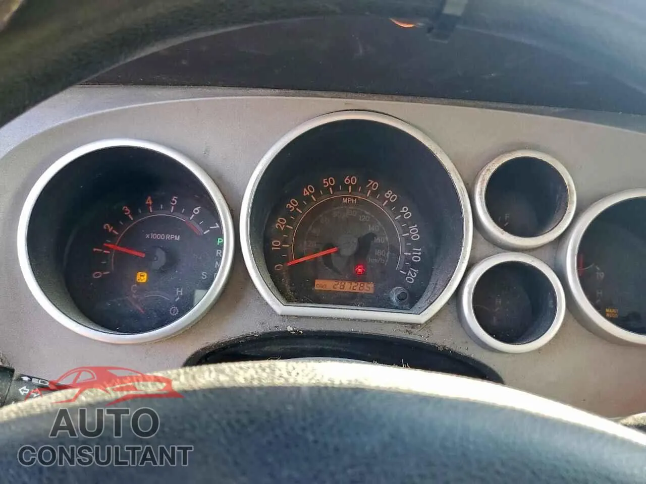 2011 TOYOTA TUNDRA Damaged VIN 5TFDW5F13BX179867 – trunk area