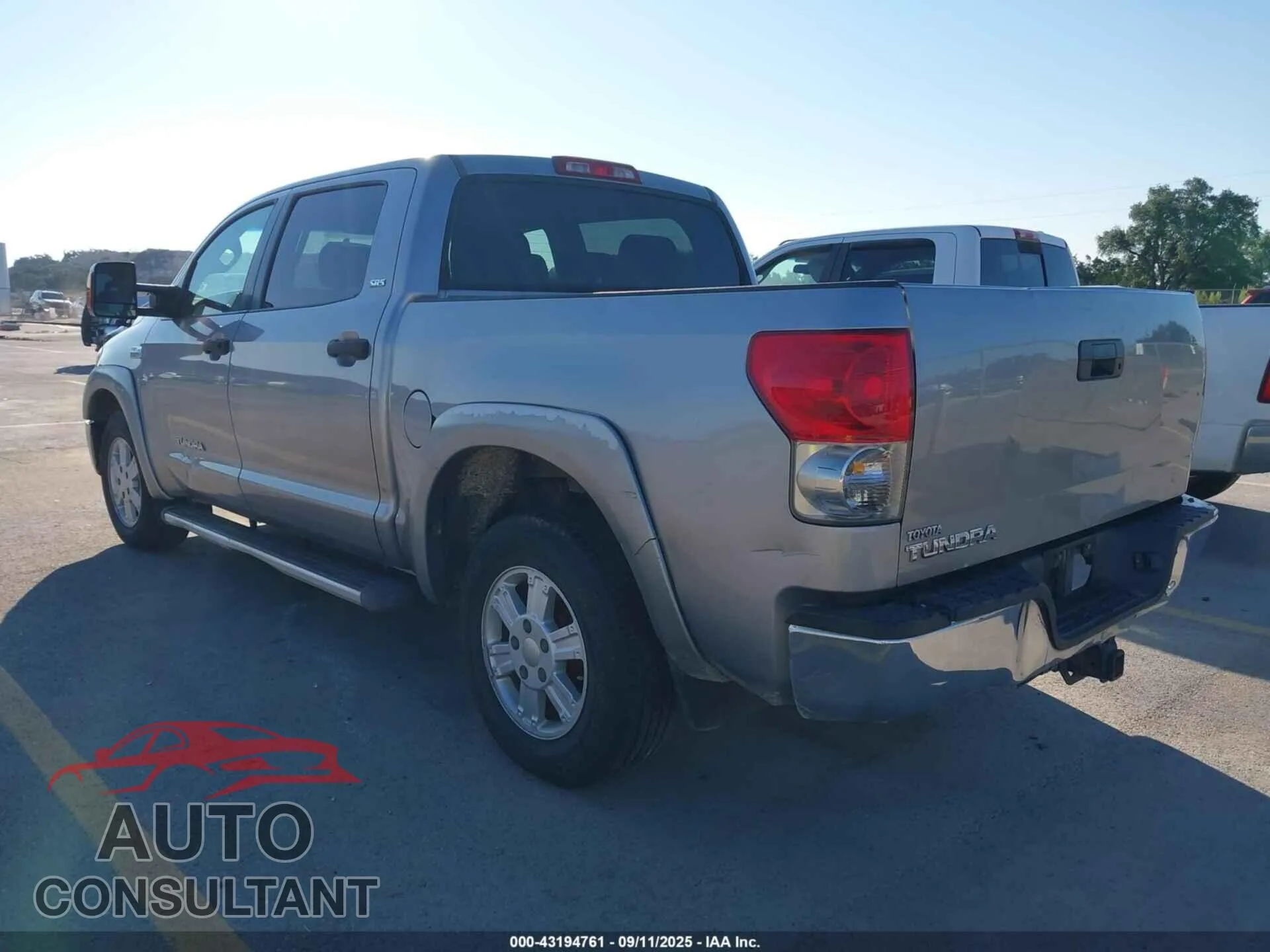 2008 TOYOTA TUNDRA Damaged VIN 5TFEV54158X052184 – side profile