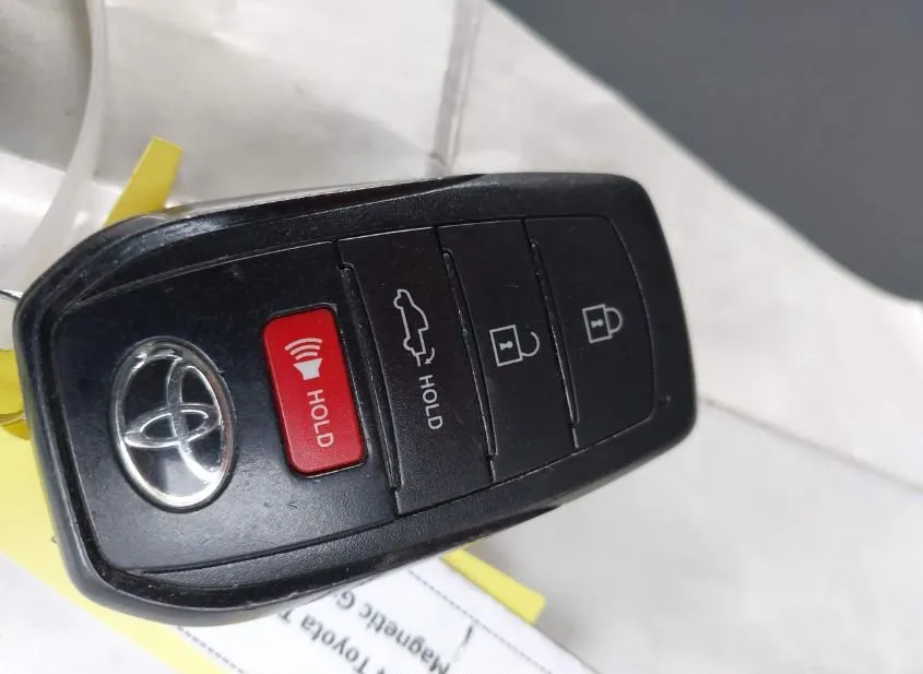2024 TOYOTA TUNDRA Used VIN 5TFLA5DB2RX171128 – interior seats