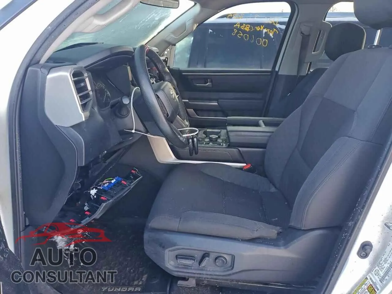 2022 TOYOTA TUNDRA Damaged VIN 5TFLA5EC3NX006058 – exterior detail