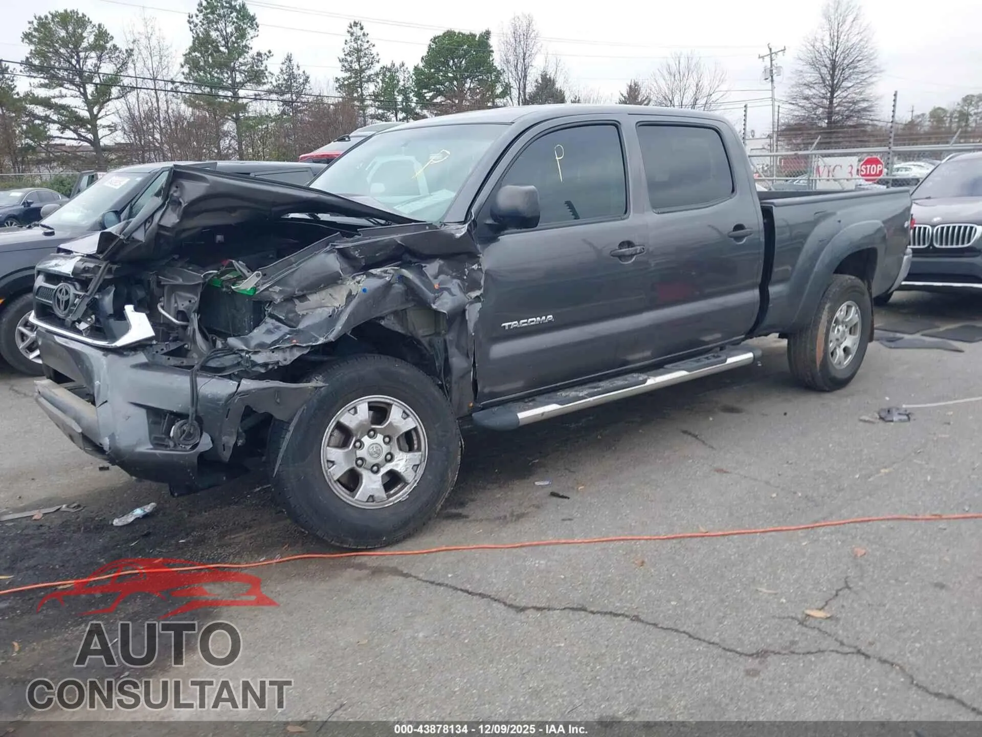 2013 TOYOTA TACOMA Damaged VIN 5TFMU4FN7DX018296 – rear exterior