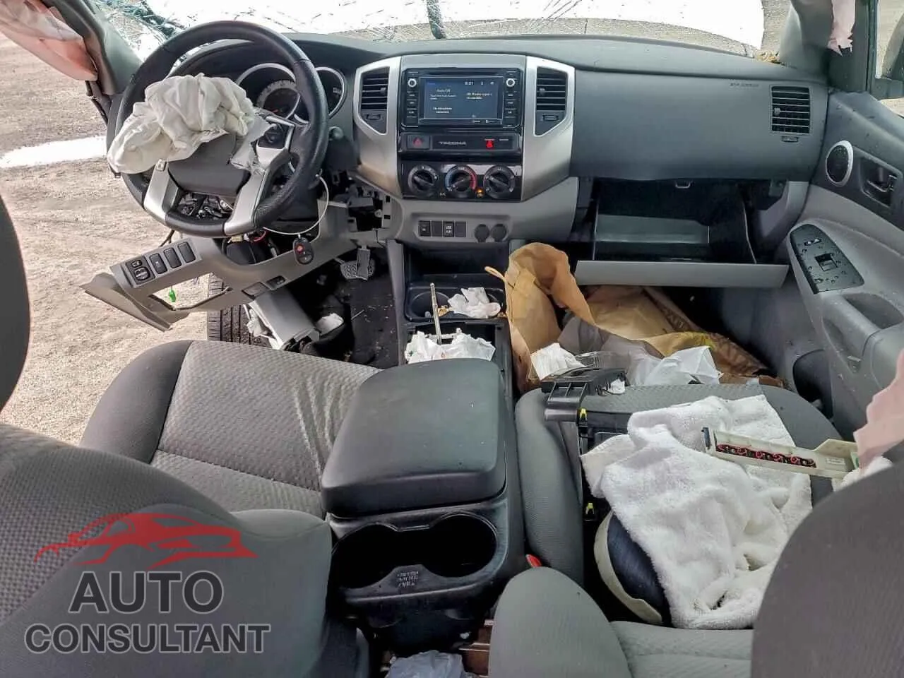 2015 TOYOTA TACOMA Damaged VIN 5TFTX4CN5FX061724 – undercarriage