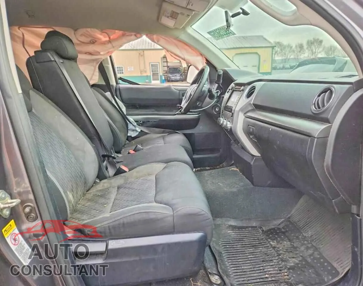 2014 TOYOTA TUNDRA Damaged VIN 5TFUM5F12EX057186 – exterior detail