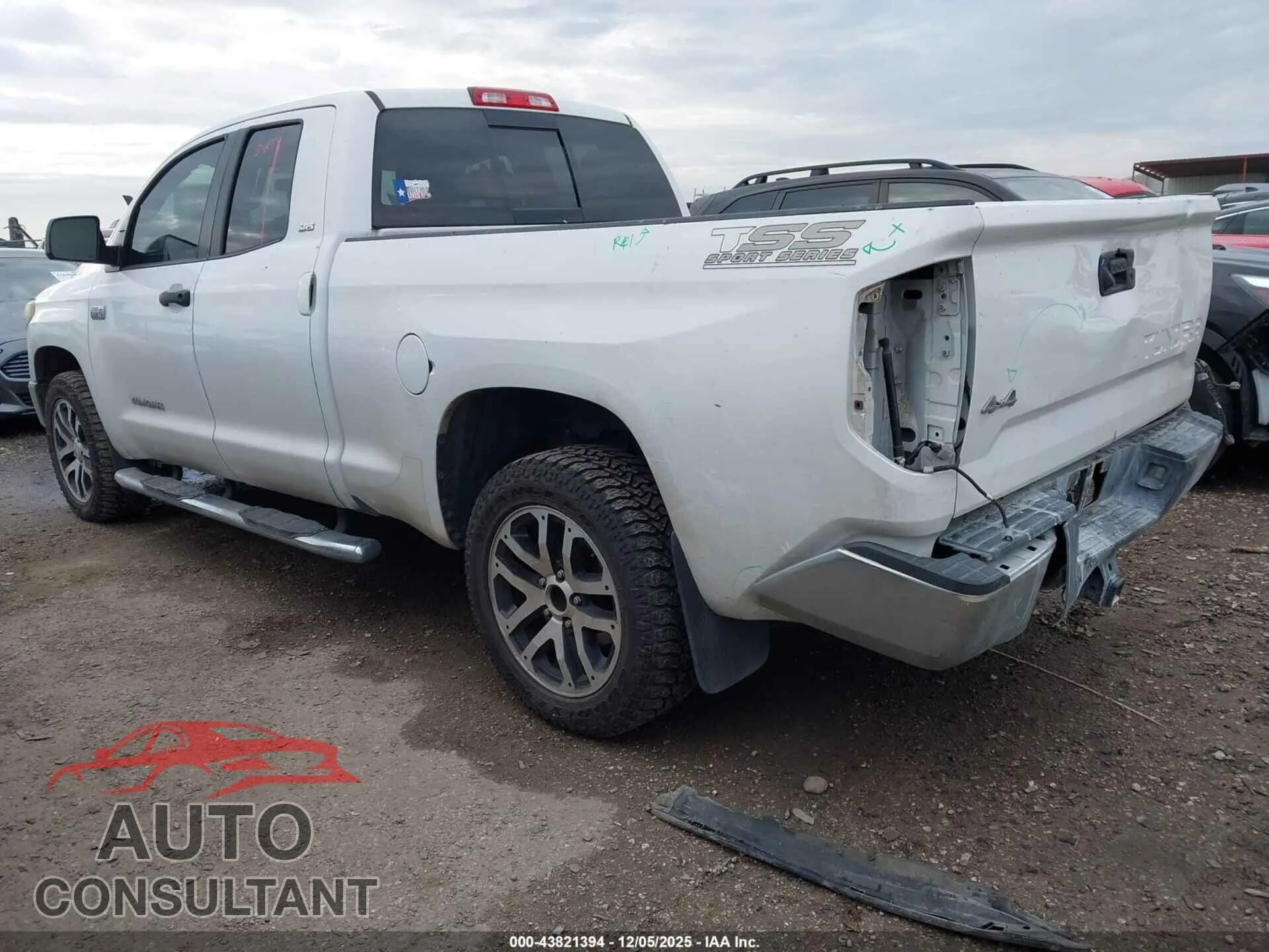 2018 TOYOTA TUNDRA Damaged VIN 5TFUW5F17JX716416 – side profile