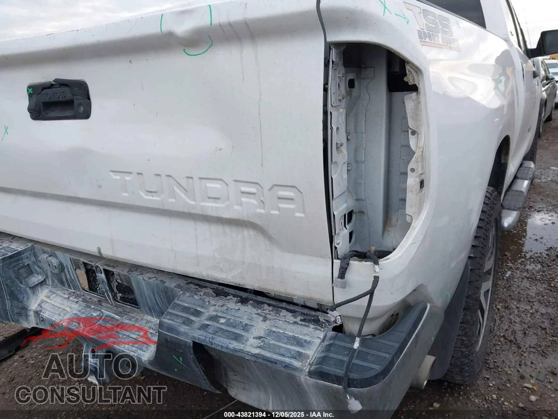 2018 TOYOTA TUNDRA Damaged VIN 5TFUW5F17JX716416 – photo 18