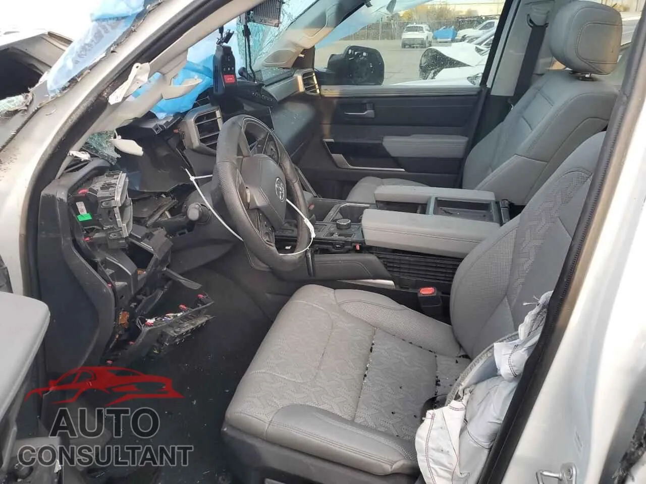 2024 TOYOTA TUNDRA Damaged VIN 5TFWC5DB7RX065569 – exterior detail