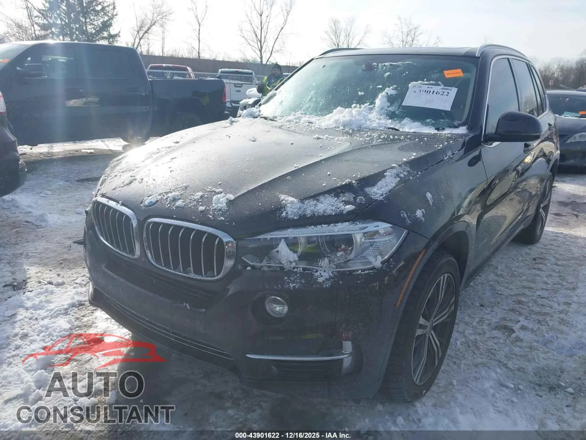 2014 BMW X5 Damaged VIN 5UXKR0C52E0K45006 – rear exterior