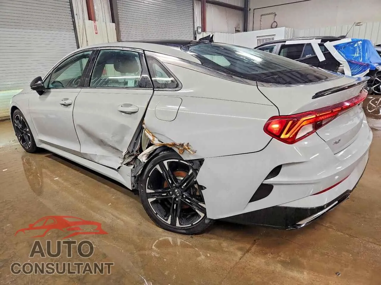 2021 KIA K5 Damaged VIN 5XXG64J24MG002634 – rear exterior