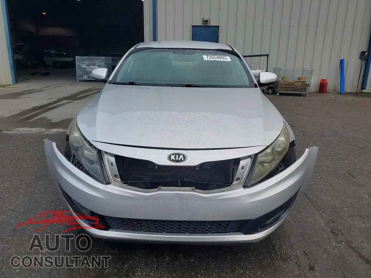 2013 KIA OPTIMA Damaged VIN 5XXGM4A75DG181039 – interior seats