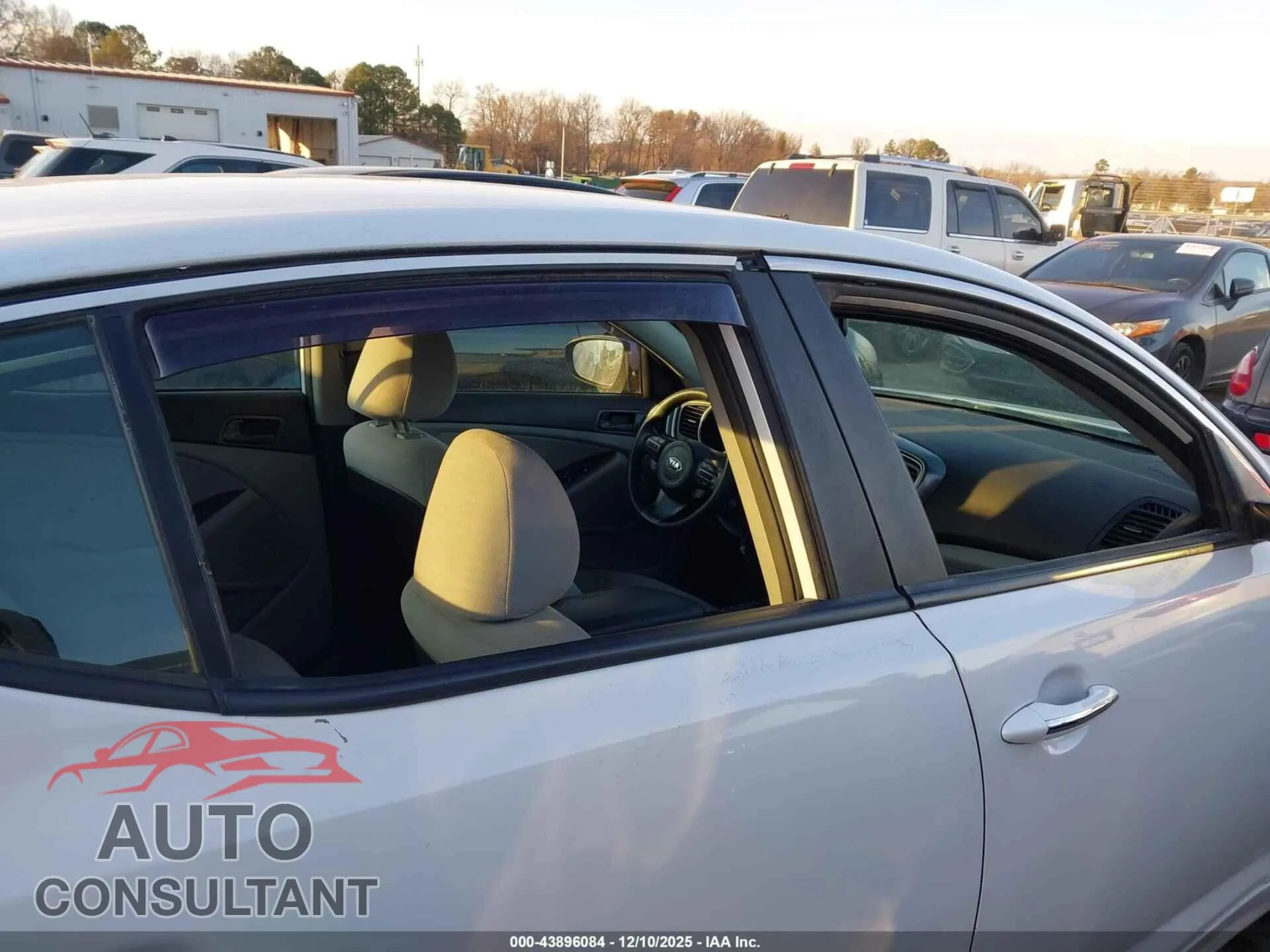 2015 KIA OPTIMA Damaged VIN 5XXGM4A7XFG393079 – engine bay