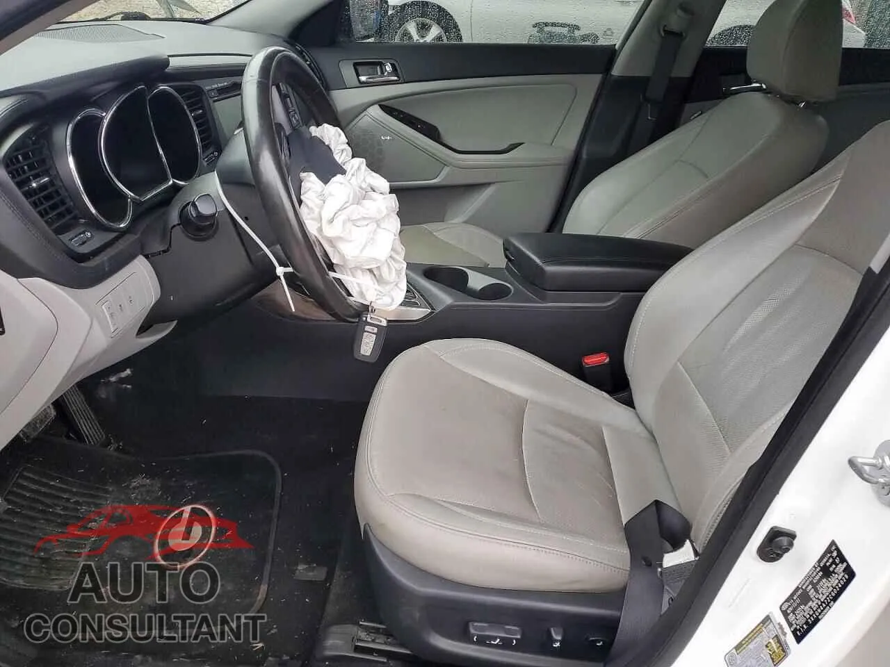 2012 KIA OPTIMA Damaged VIN 5XXGN4A72CG024029 – exterior detail