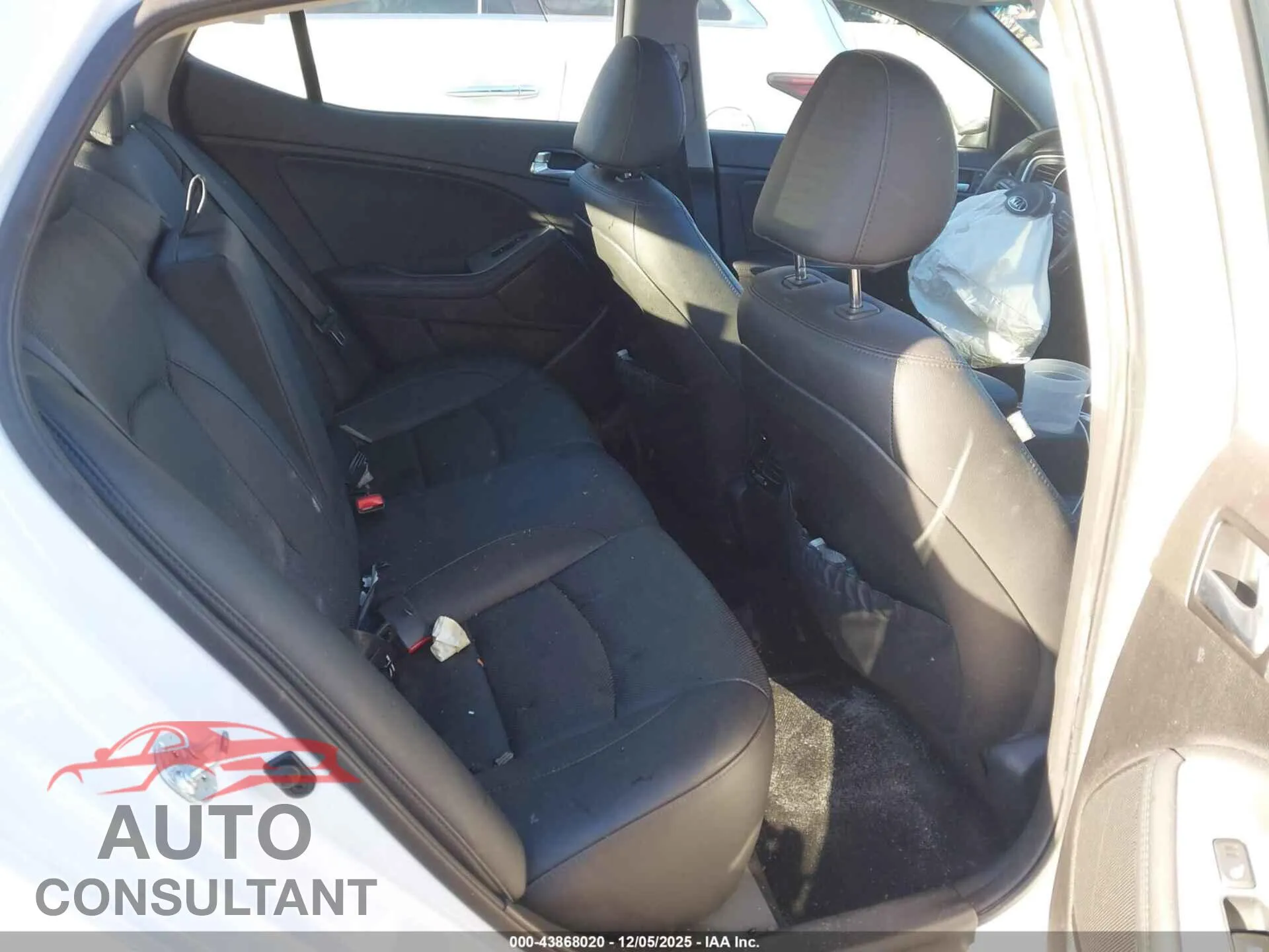 2015 KIA OPTIMA Damaged VIN 5XXGR4A63FG459934 – undercarriage