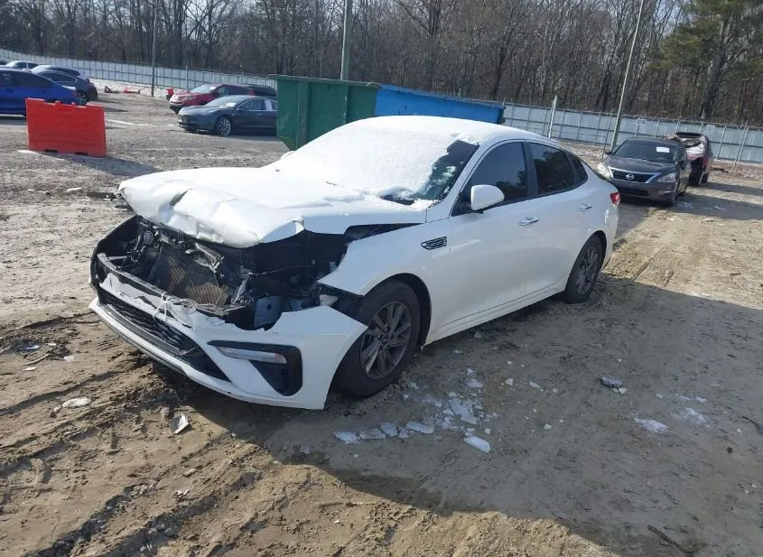 2020 KIA Optima Used VIN 5XXGT4L33LG432491 – trunk area