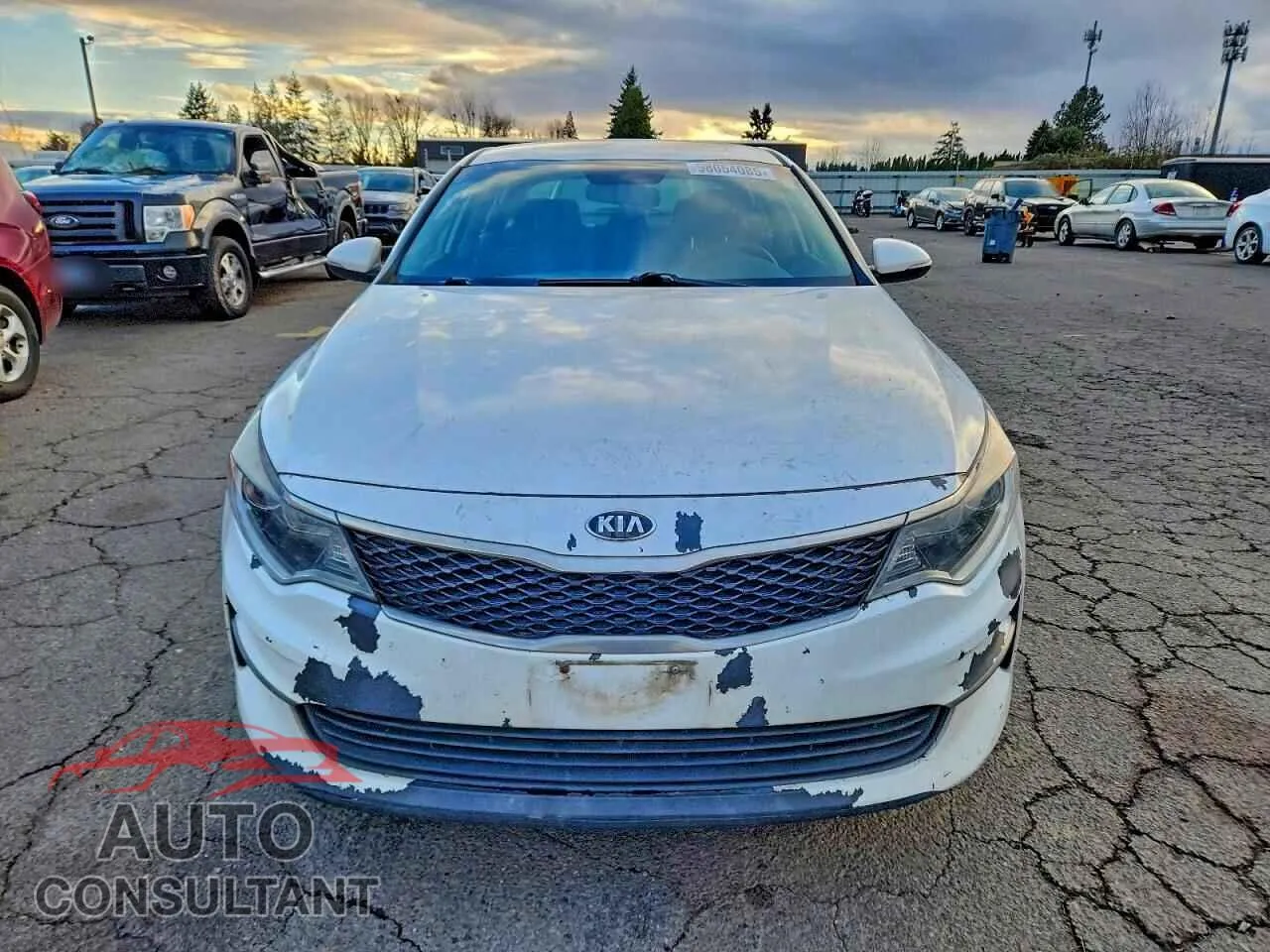2016 KIA OPTIMA Damaged VIN 5XXGT4L36GG072638 – interior seats