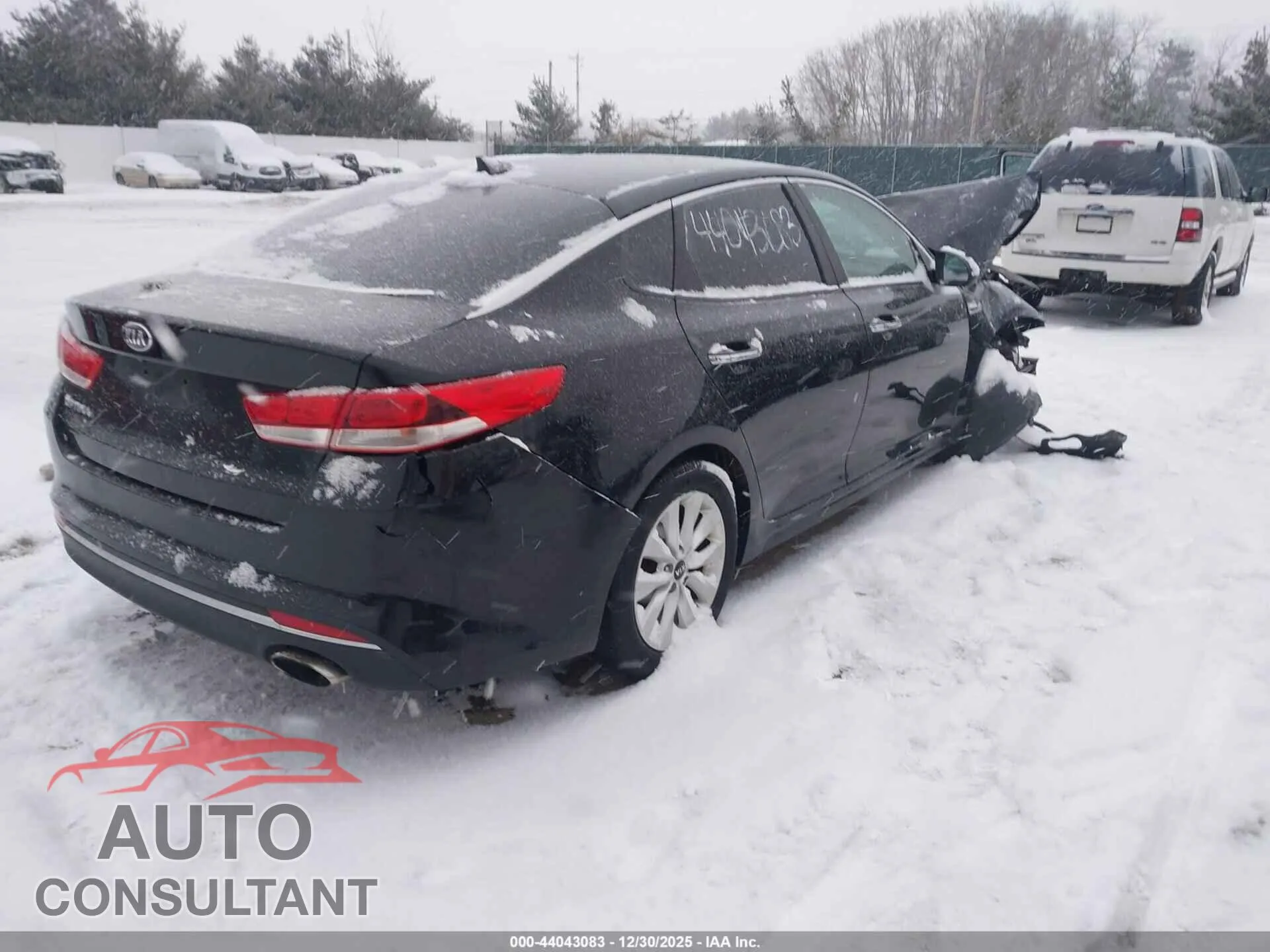 2017 KIA OPTIMA Damaged VIN 5XXGT4L36HG171106 – dashboard 2017 KIA OPTIMA Damaged VIN 5XXGT4L36HG171106 – dashboard