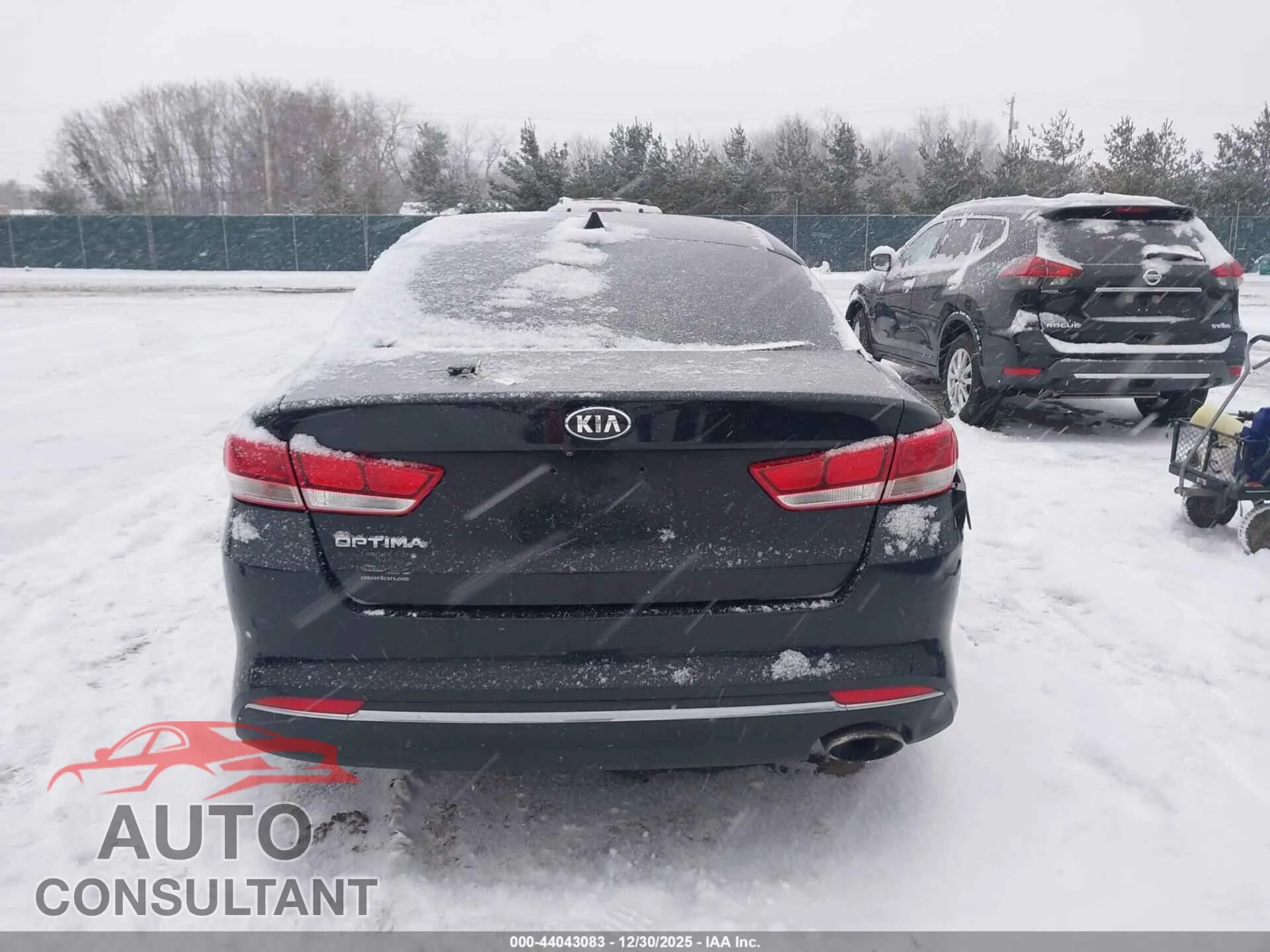 2017 KIA OPTIMA Damaged VIN 5XXGT4L36HG171106 – photo 16 2017 KIA OPTIMA Damaged VIN 5XXGT4L36HG171106 – photo 16