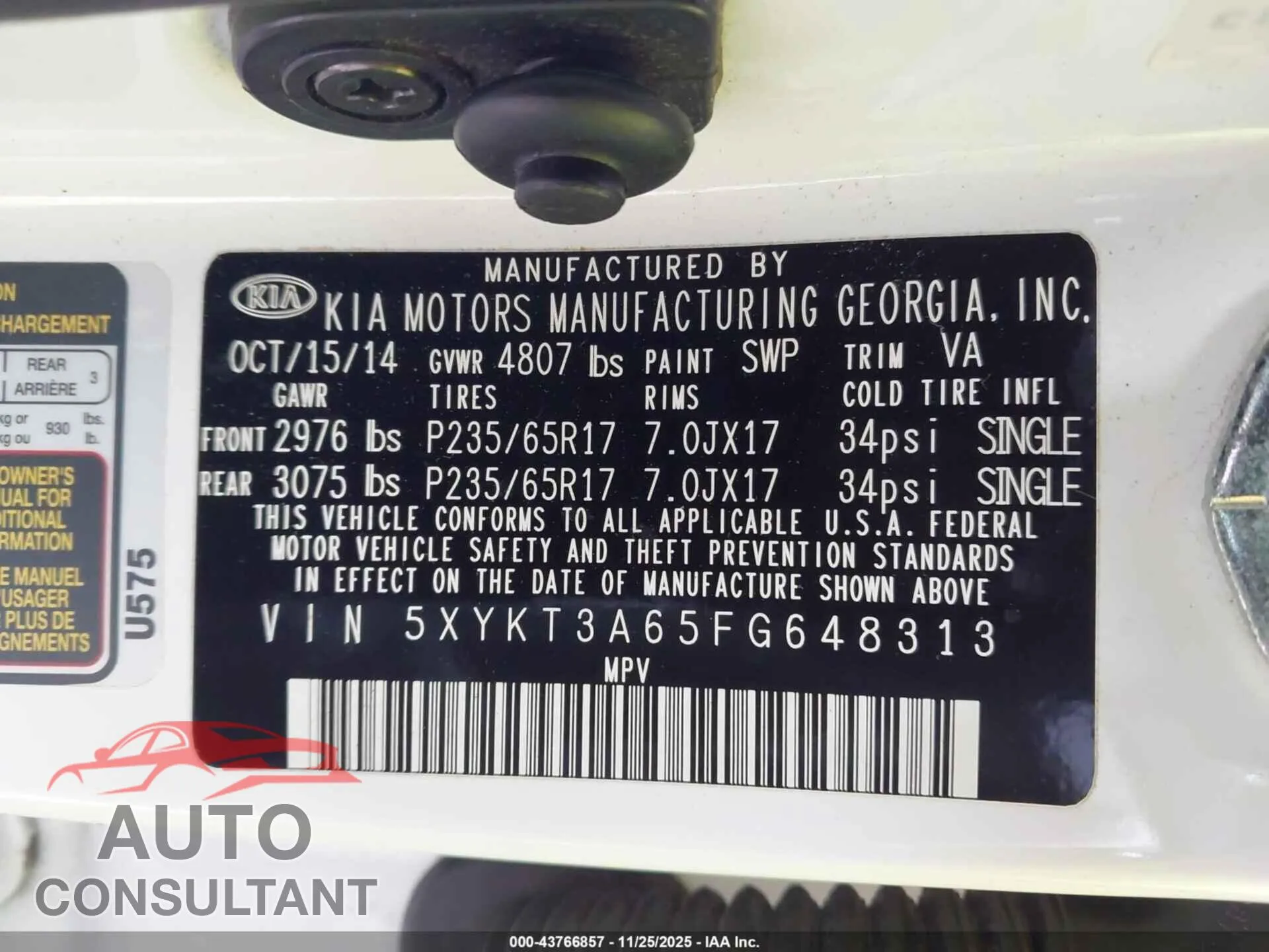 2015 KIA SORENTO Damaged VIN 5XYKT3A65FG648313 – trunk area
