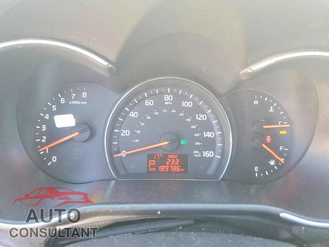 2014 KIA SORENTO Damaged VIN 5XYKT3A69EG448694 – trunk area