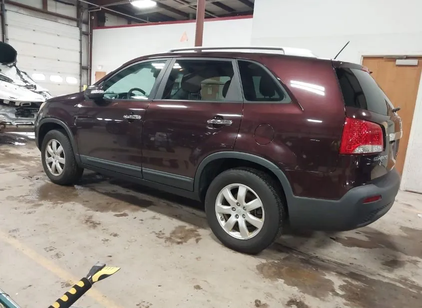 2011 KIA Sorento Used VIN 5XYKT4A10BG089404 – undercarriage