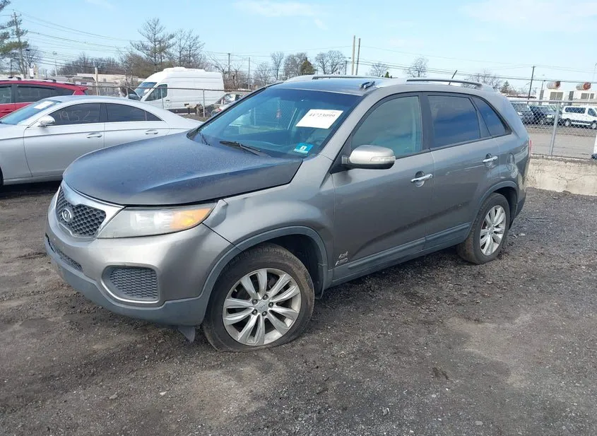 2011 KIA Sorento Used VIN 5XYKTDA2XBG047900 – interior seats