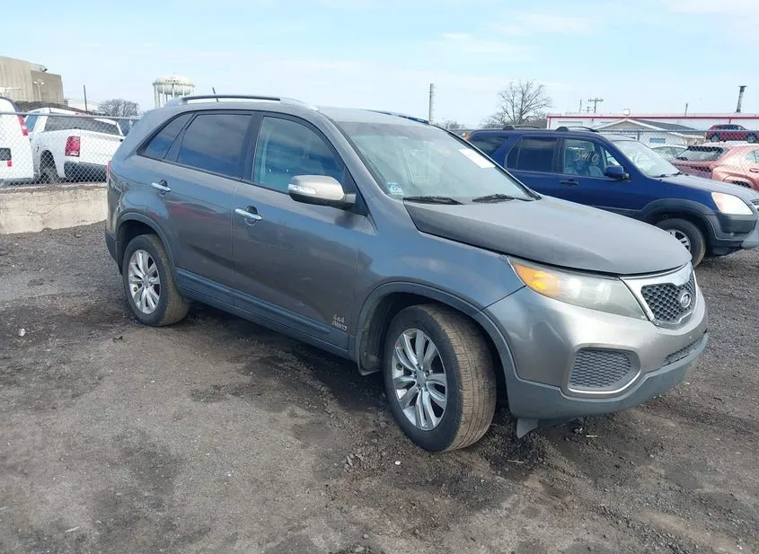 2011 KIA Sorento Used VIN 5XYKTDA2XBG047900 – photo 11