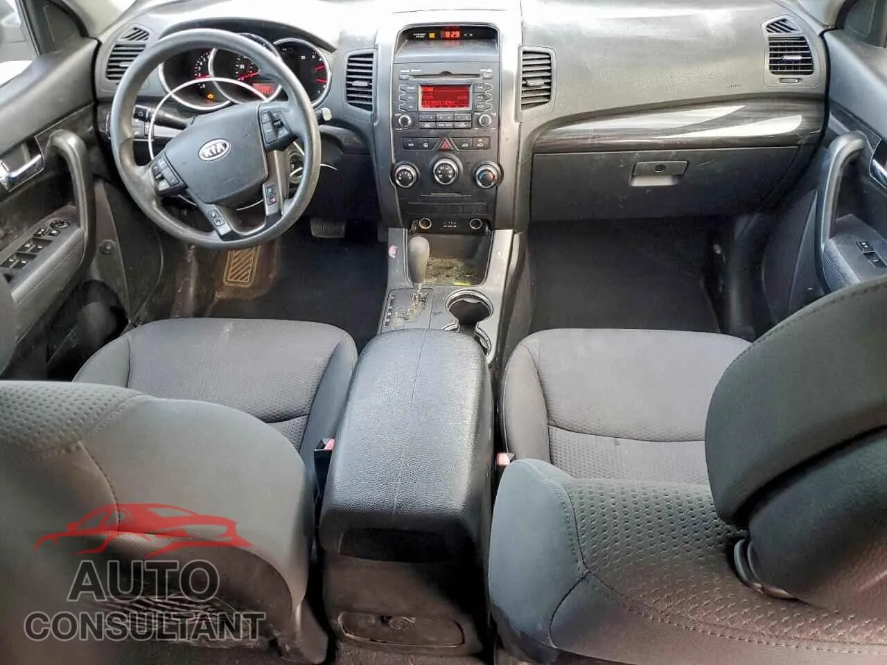 2013 KIA SORENTO Damaged VIN 5XYKTDA64DG334669 – undercarriage
