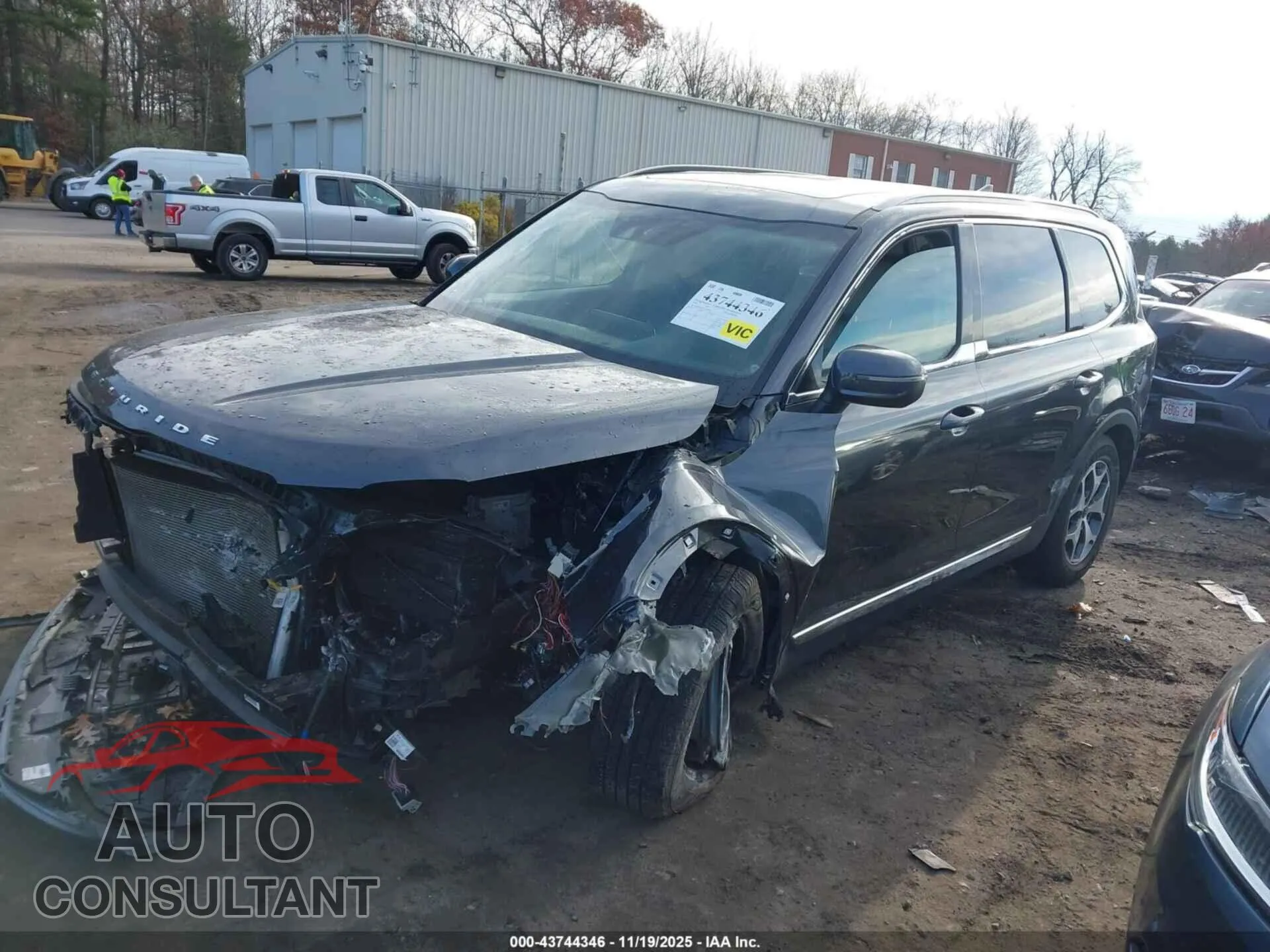2020 KIA TELLURIDE Damaged VIN 5XYP3DHC0LG002034 – rear exterior